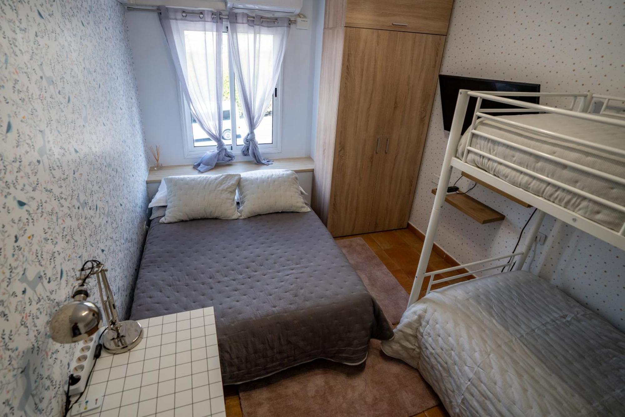 Casa Julio - Alcala Complete Coastal Retreat - Entire Apartment - 3 Min Walk From The Ocean - Shared Entrance With Host Exterior photo